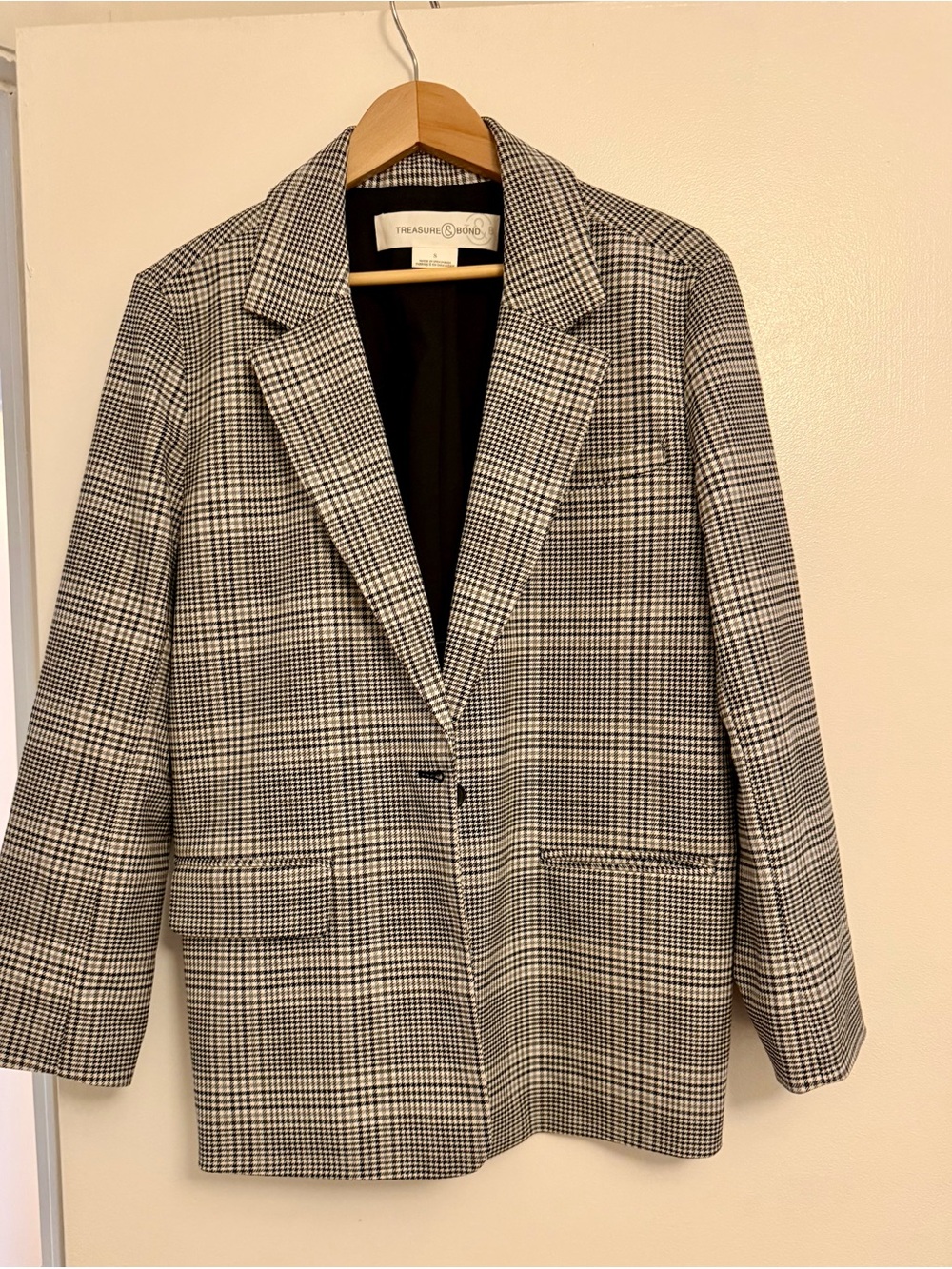 Treasure & Bond Houndstooth Blazer in Black and White